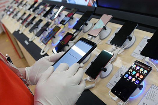 Wylsacom: временный обвал цен на iPhone 15 продлится до декабря