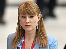 Журова призвала Исинбаеву объясниться после слов Вяльбе о предательстве родины