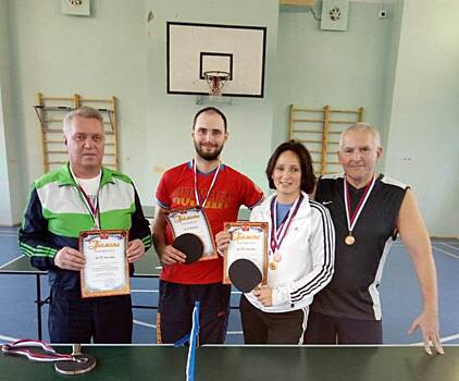 Преподаватели колледжа в Войковском сразились в настольный теннис