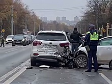 Огромная пробка образовалась на проспекте Гагарина из-за ДТП