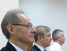Экс-губернатор Новосибирской области отсудил 300 тыс. рублей за уголовное преследование