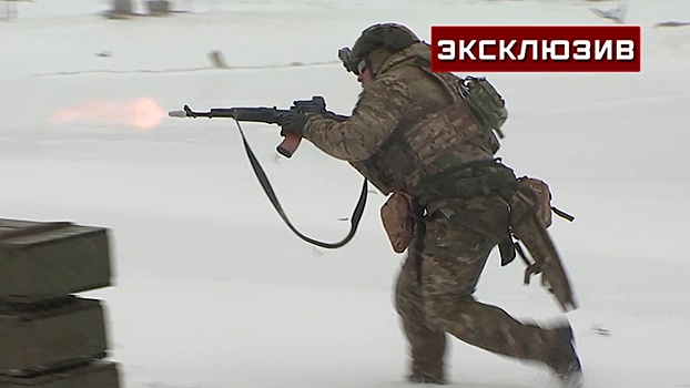 Боец ВС РФ Халк показал, как двигаться под огнем неприятеля