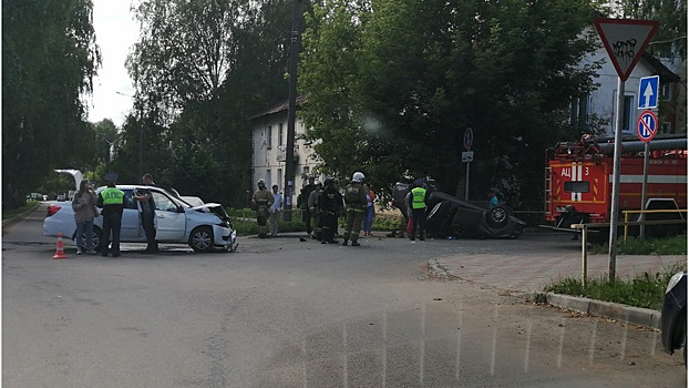 Появились подробности ДТП с «перевёртышем» на Дружбе