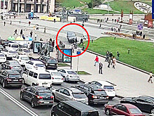 Водитель въехал в толпу людей в центре Киева