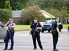 В Алабаме неизвестный захватил заложников в банке