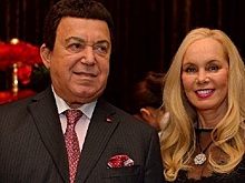 Вдову Кобзона осудили за посещение светских мероприятий