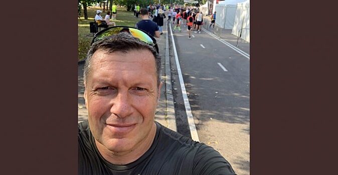 Москва на ЗОЖе: Соловьев показал фото с пробежки