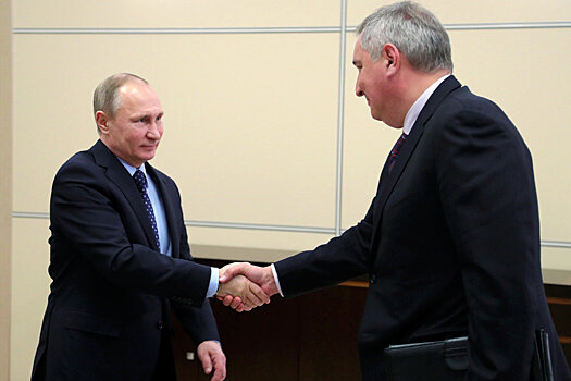 Рогозин рассказал Путину о новом "Белом лебеде"