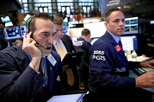 В США начали играть против рубля
