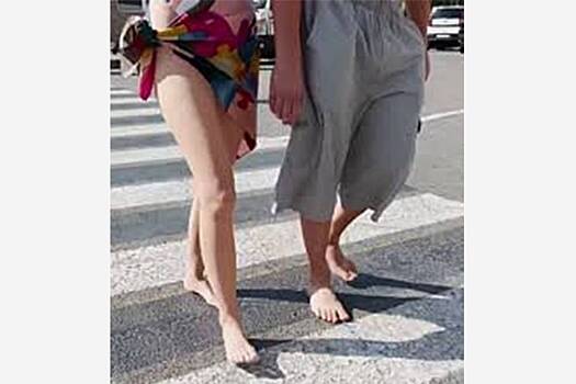 Блогеры сняли ролик про полуголых туристов в Сочи и вызвали восторг в сети