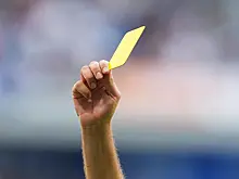 Украинская футболистка получила желтую карточку за разговоры на русском