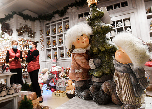 Названа средняя сумма затрат россиян на новогодние подарки