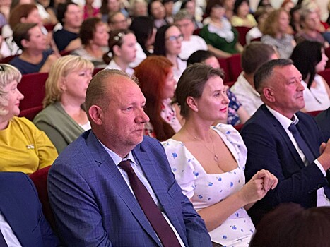 НЗМУ помогает реализовать лучшие образовательные проекты в Находке