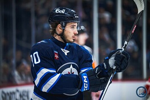 Болельщики «Виннипега» о новом контракте Чибрикова: в команде рассчитывают на него