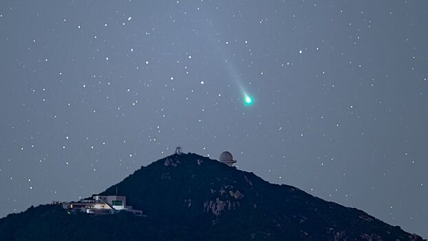 Жители России смогут наблюдать комету с зеленым хвостом