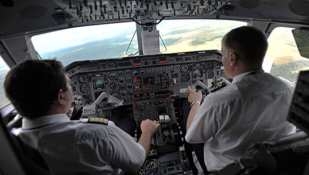 Росавиация отрицает массовый отзыв лицензий у пилотов