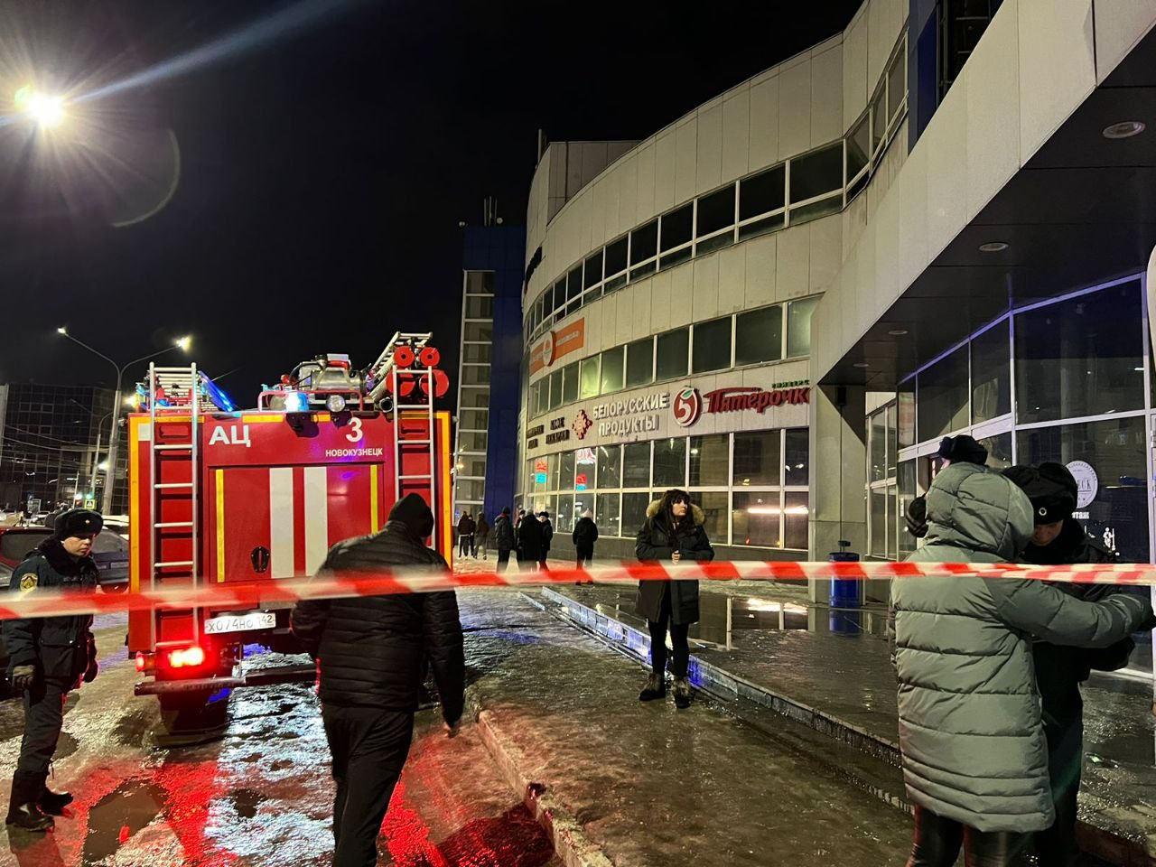 Пожарные потушили возгорание в ТЦ «Континет» в Новокузнецке