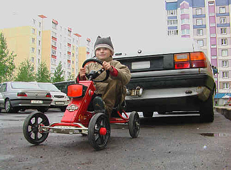 Автомобиль сбил ребенка на востоке Москвы