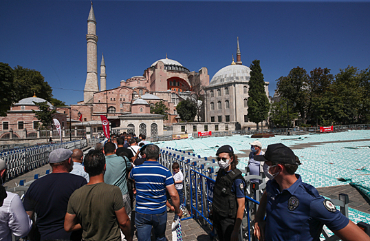 «Не выходите из гостиницы»: израильских туристов в Турции предупредили, что против них готовятся теракты