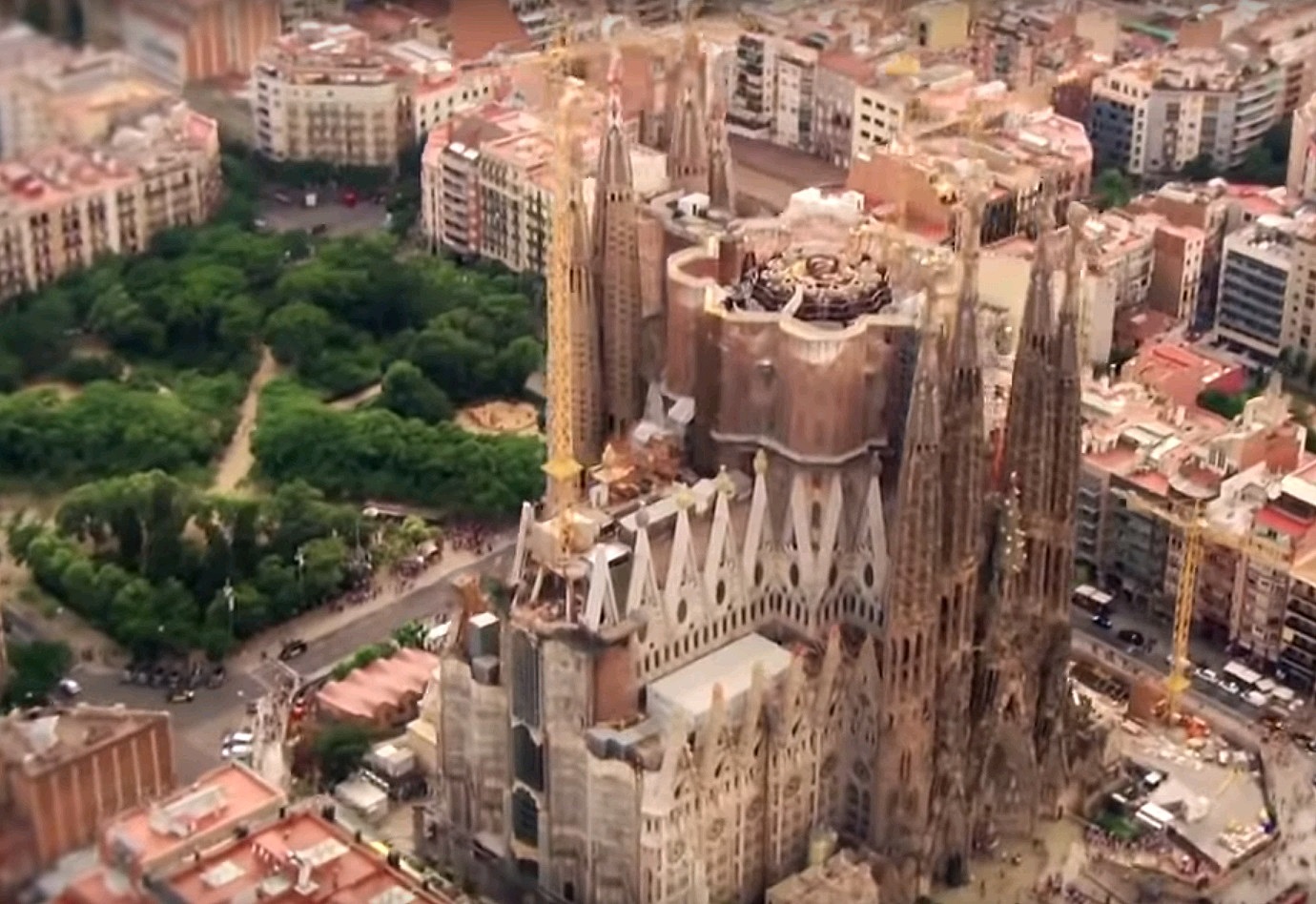 Храм Саграда Фамилия в Барселоне открылся для посетителей