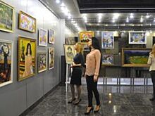 На ЧМК открыли выставку художника Богадырова
