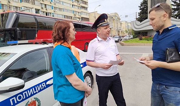 Волгоградцев призвали снижать скорость перед пешеходными переходами