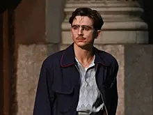 Новый фильм Сафди «Марти Великолепный» продолжает наращивать прибыль