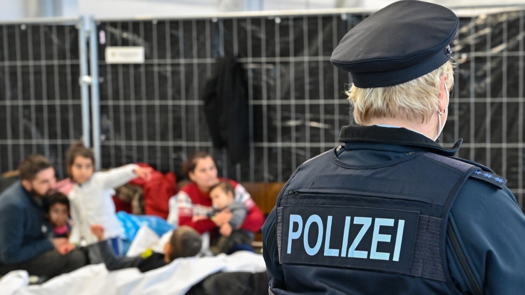 Власти Польши не будут принимать мигрантов по новому пакту Евросоюза
