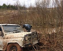 В Нижегородской области рыбаки застряли на УАЗе и погибли