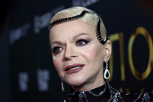 «Ничего себе»: Ларису Долину заподозрили в злоупотреблении фотошопом