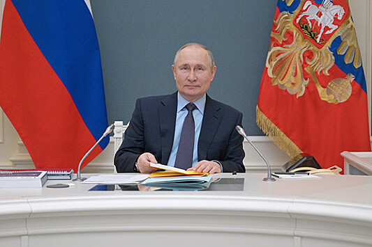 Путин оценил усилия "Роснефти" в реализации "зелёной повестки" и сотрудничество с BP по этому направлению