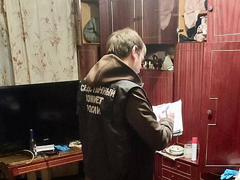 Жительница Энгельса обнаружила в квартире тело любовника с ножевым ранением