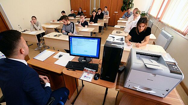Российским учителям заплатят за работу на ЕГЭ