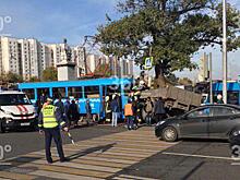 ГИБДД: В аварии с участием трамвая и грузовика на Загородном шоссе пострадали два человека