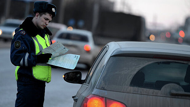 Водители смогут запросить копию постановления о штрафах через «Автокод»