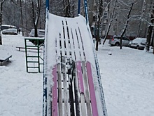 В Твери восьмилетней девочке оторвало палец на детской горке