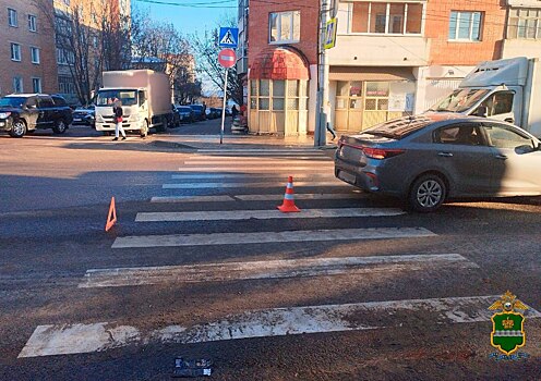 В Калуге на пешеходном переходе сбили двух подростков