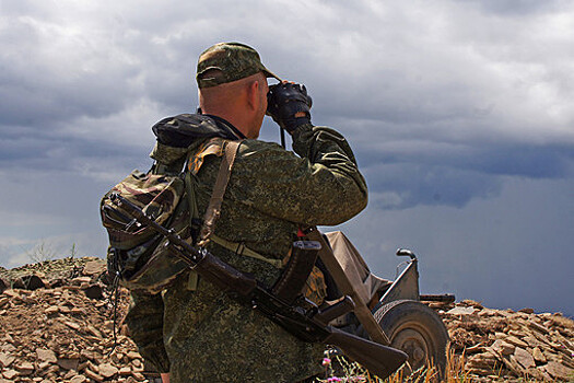 СМИ: воевавшая в Донбассе россиянка пыталась проникнуть в Верховный суд в Бишкеке