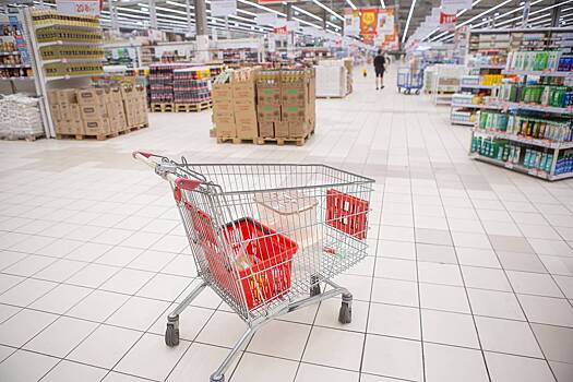 Россиянам назвали среднюю цену елочных игрушек