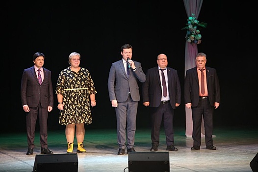 Калужские депутаты поздравили активистов ТОС