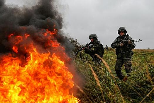 Политолог Ищенко объяснил невыгодность военного вторжения на Украину для России