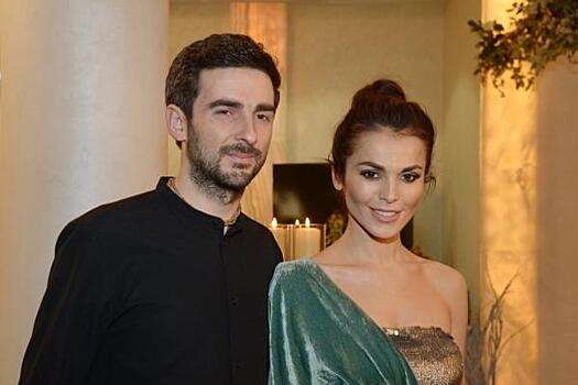 Итальянский муж Сати Казановой написал книгу «Обратная сторона России»