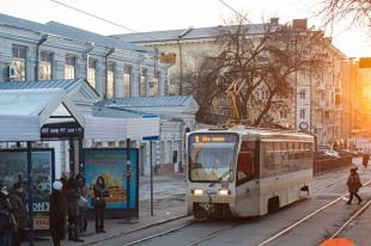 По 50 мешающих трамваю машин в день эвакуируют со Станиславского в Ростове