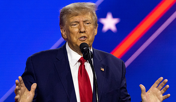 Трамп решил пока сохранить пост главкома ОВС НАТО за американскими генералами