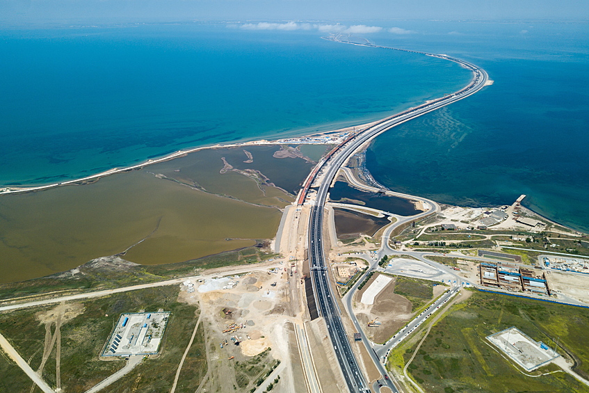Крымский мост, который построили за два года, будет еще больше работать на развитие туризма