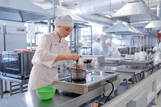 От поваров до автомехаников: студенты Кубани доказывают мастерство на демоэкзамене