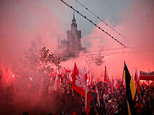 В Польше зажгли свыше 200 тыс. сигнальных ракет в День Независимости