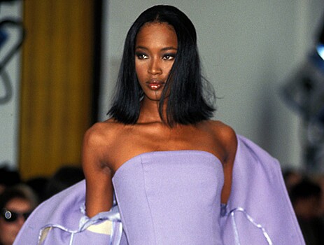 От соблазнительных комбинаций до горжеток: что носила и как выглядела Наоми Кэмпбелл в 90-х и ранних нулевых