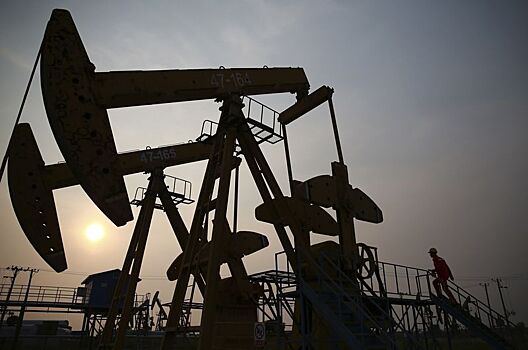 Мировые цены на нефть почти не изменились по итогам торгов четверга
