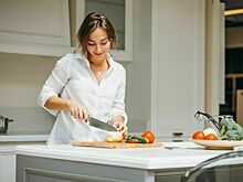 В России предложили обязать мужчин платить зарплату женам